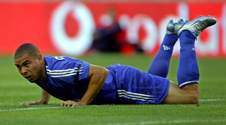 也在英超联 也在英超联