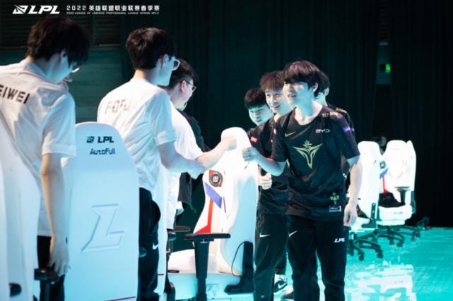 激励着无数 激励着无数