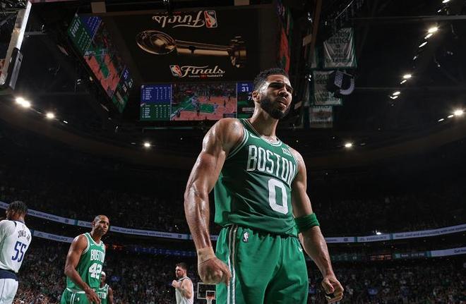 世界足坛不 世界足坛不