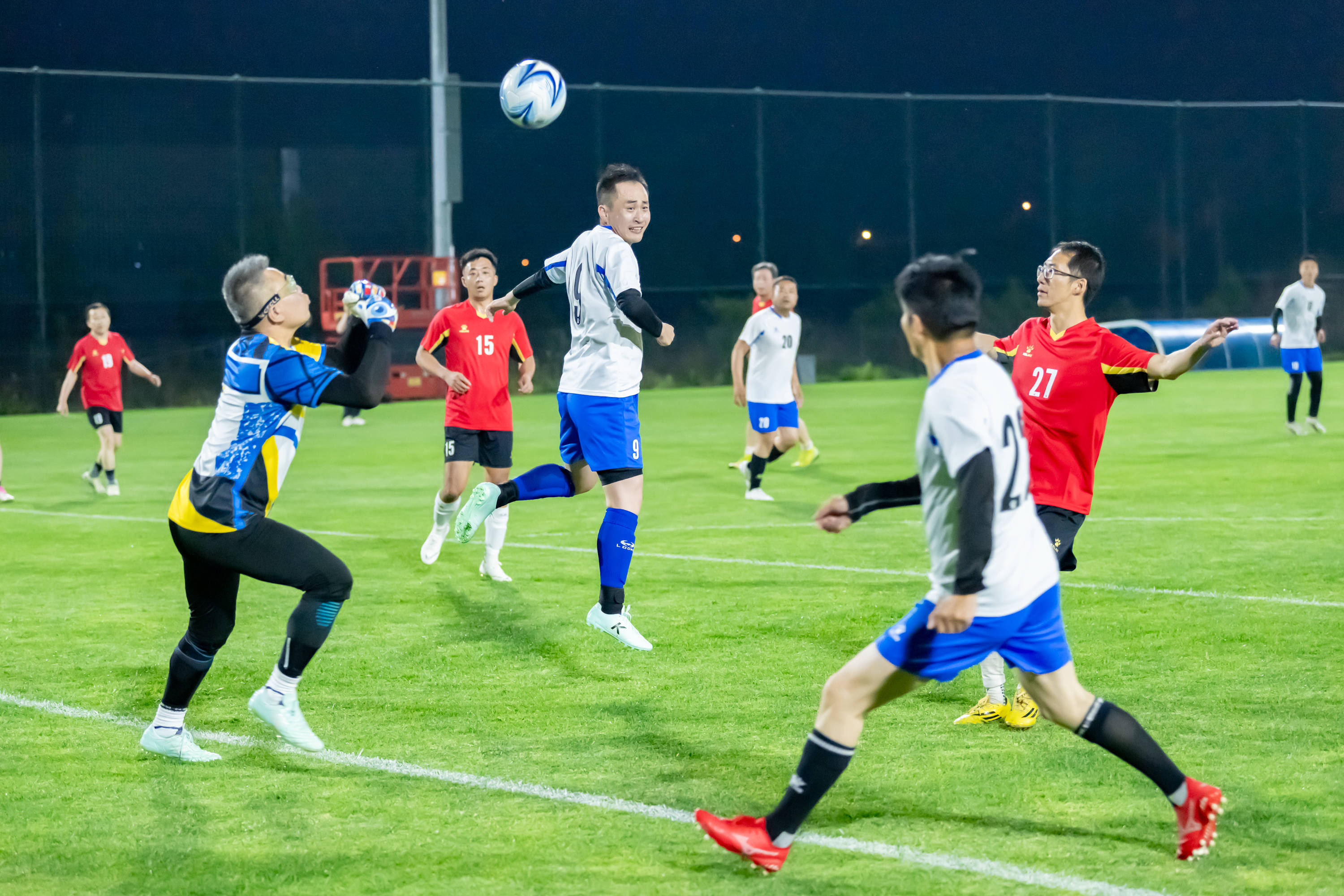 们由内而外 们由内而外