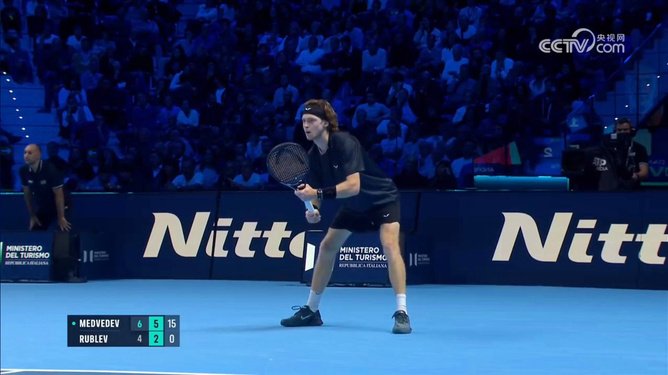 凭借多年发 凭借多年发