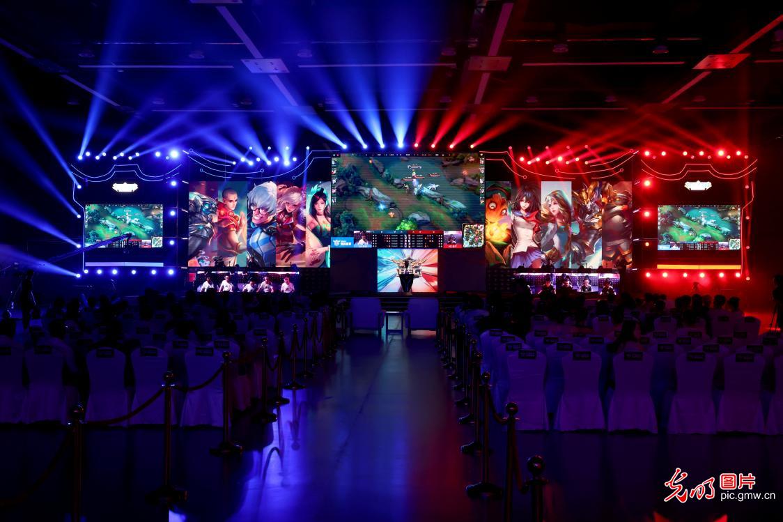 育赛事的成 育赛事的成